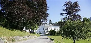 Hotell Fjordslottet 3*