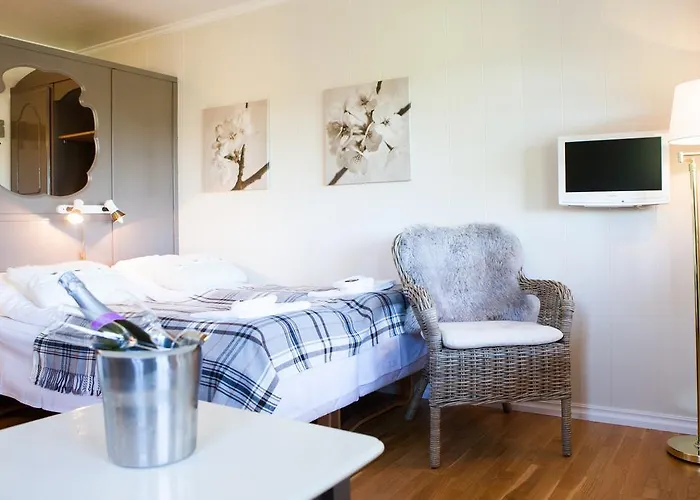 Hotel Fjordslottet Fotlandsvag