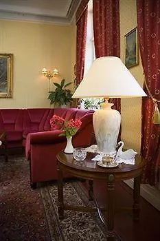 Hotel Fjordslottet Fotlandsvag