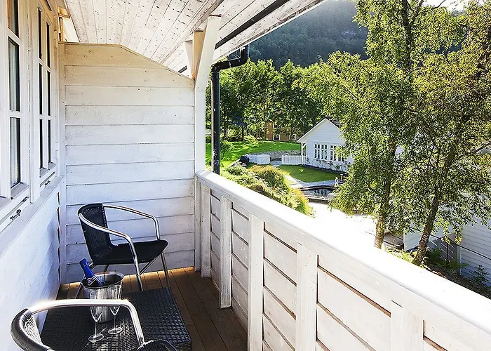 Fjordslottet 3*