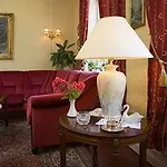 Hotel Fjordslottet Fotlandsvåg