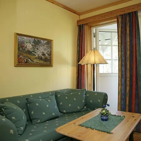 Fjordslottet 3* Fotlandsvåg